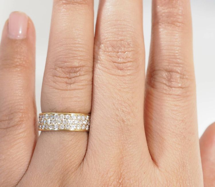 Bague alliance pavée diamants en or jaune