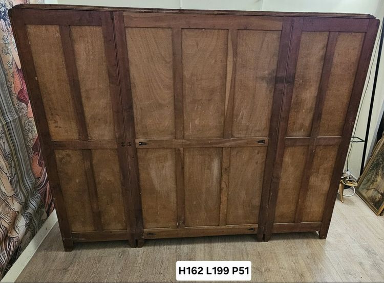 Importante bibliothèque époque Art Déco en loupe d'Amboine et acajou