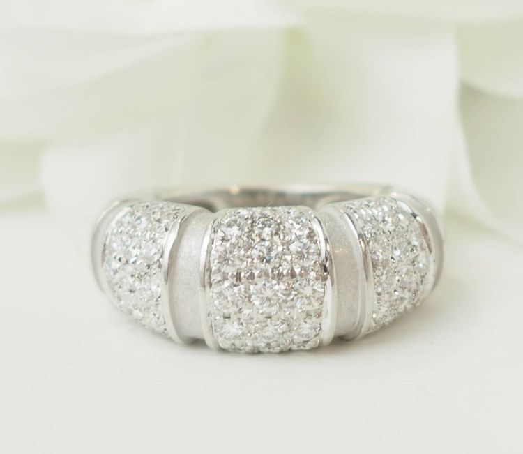 Bague Pavage Mauboussin Nadja en or blanc et diamants