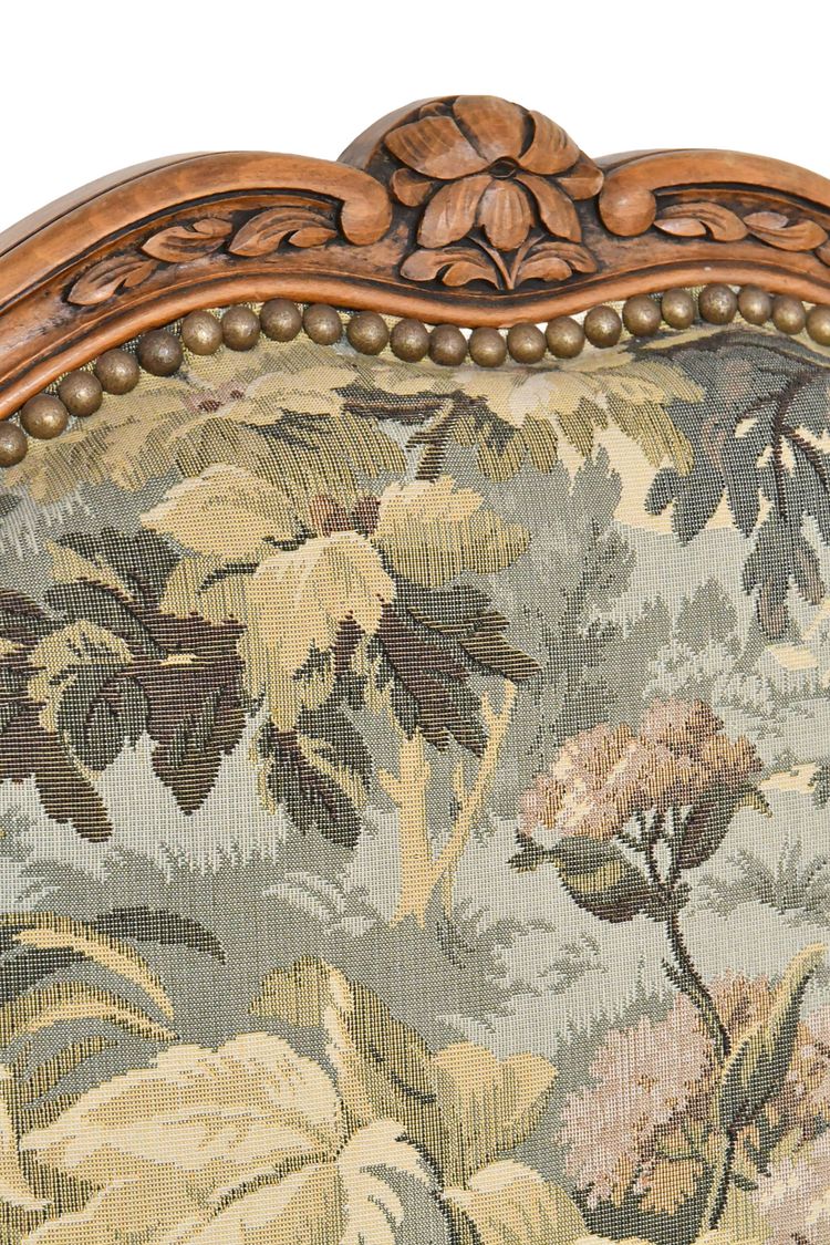 Coppia di poltrone in stile Luigi XV dette "à la Reine".