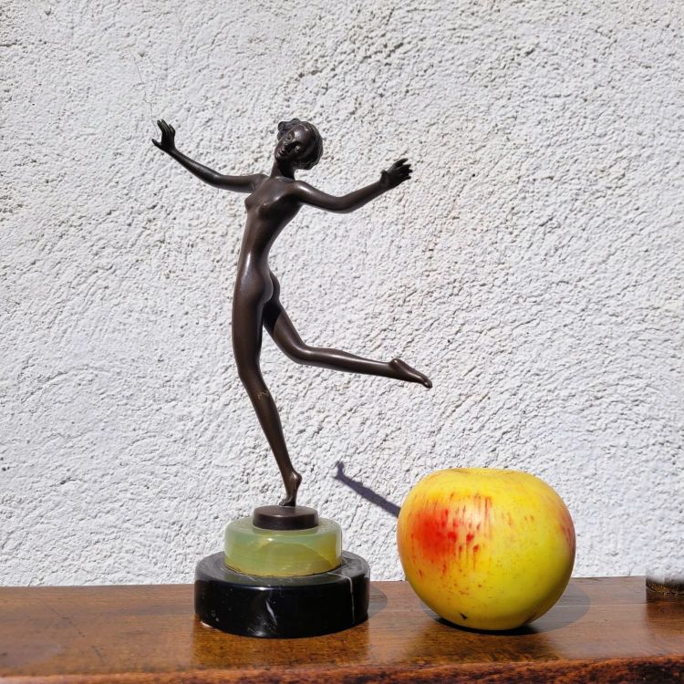 Lorenzl, danseuse en bronze, signée, Art déco, XXème siècle