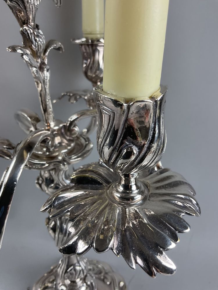 Paires de candélabres, flambeaux 3 feux 