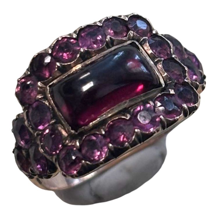 Bague en or 14k, amethyste et grenats, XIXe siecle