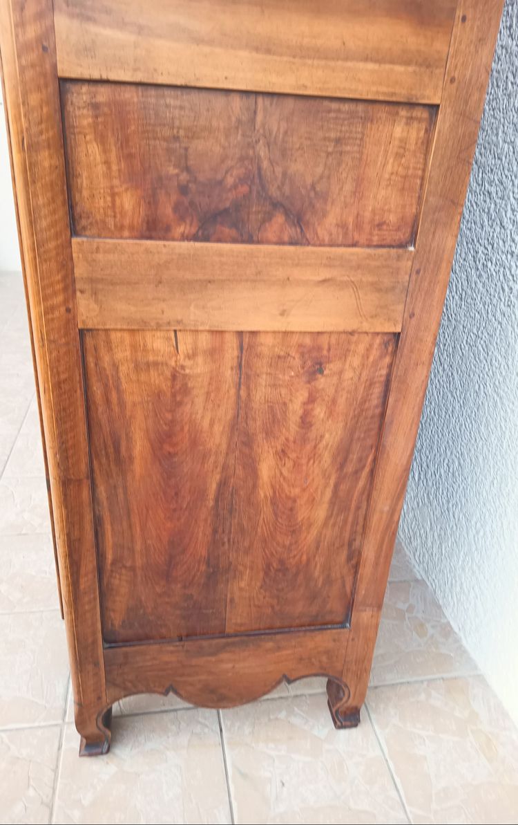 Armoire Louis XV marquetée époque 18ème