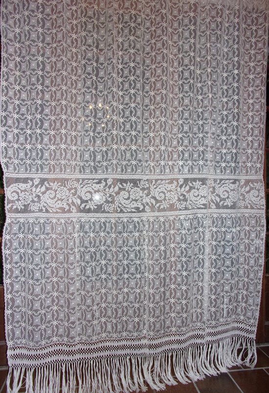 Curtain in embroidered tulle, early 20th century