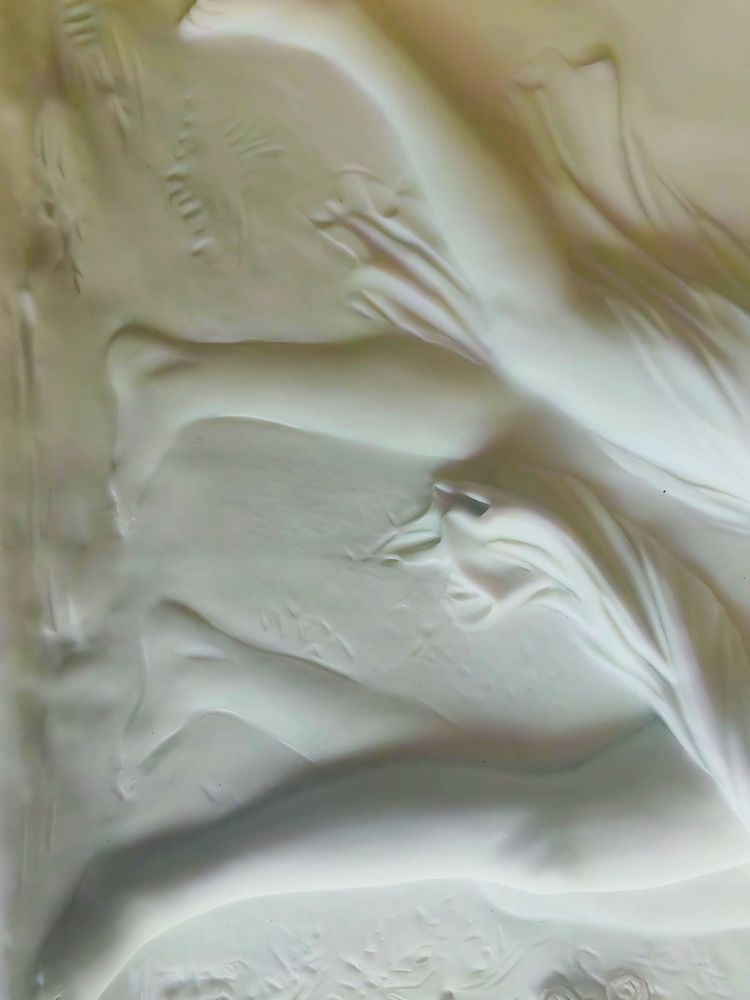 Bas relief en biscuit de Sèvres XXeme