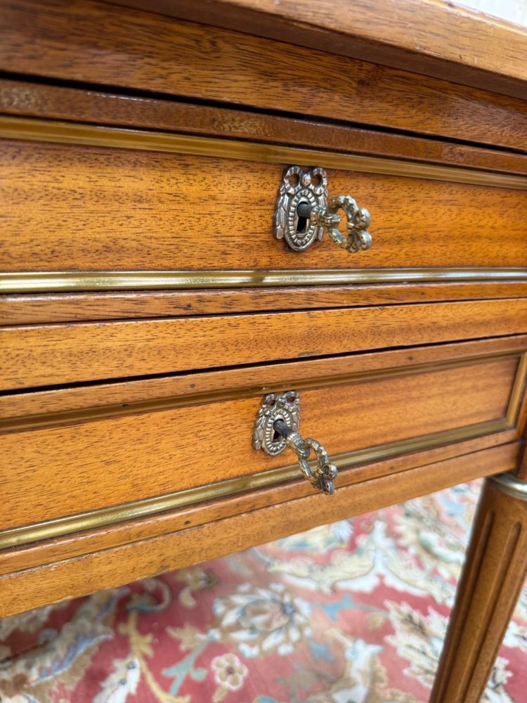 Flat desk with sliding shelves – Louis XVI style – Mahogany, leather and brass