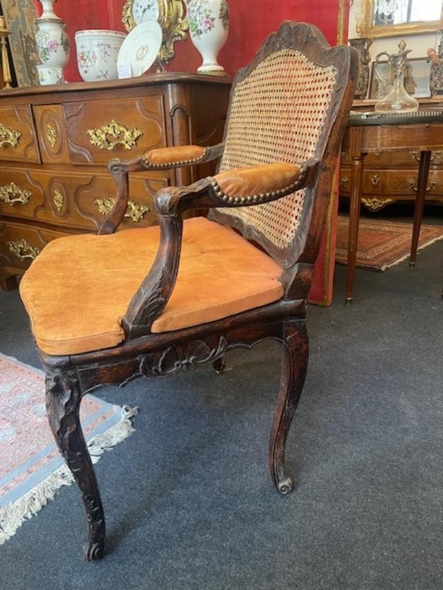 Fauteuil canné en bois naturel d'époque régence