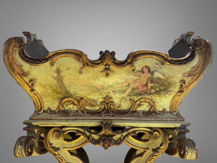 GRANDE JARDINIERE EN BOIS PEINT EN FORME DE BERCEAU DU XVIIIe EPOQUE LOUIS XV