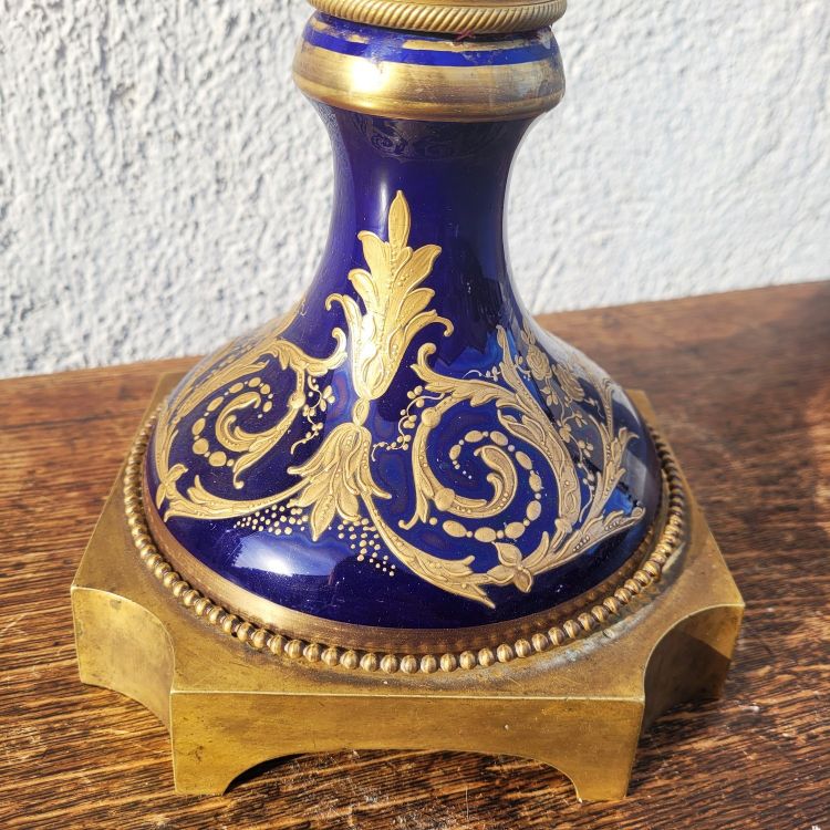 Große Vase H87cm, Porzellan und Bronze, 19. Jahrhundert