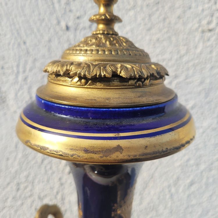 Große Vase H87cm, Porzellan und Bronze, 19. Jahrhundert