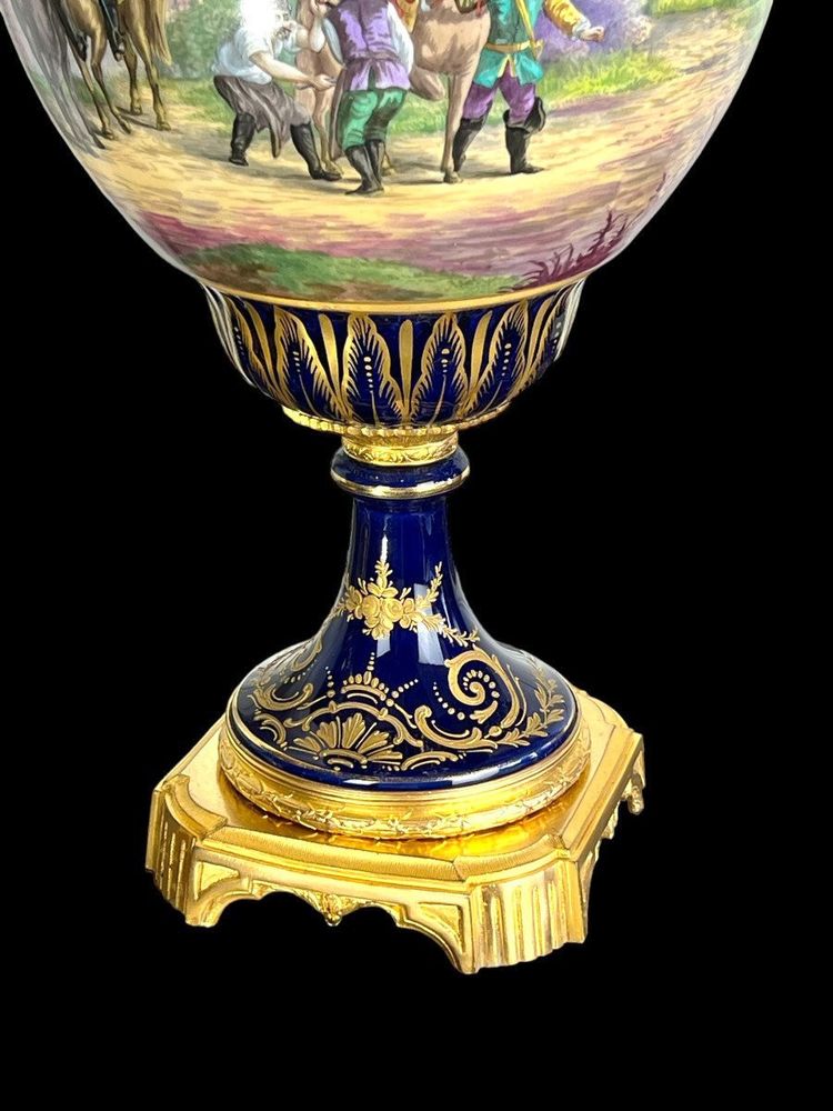 Großes Paar Vasen Aus Sèvres-Porzellan "Stempel Château Des Tuilerie "xixe