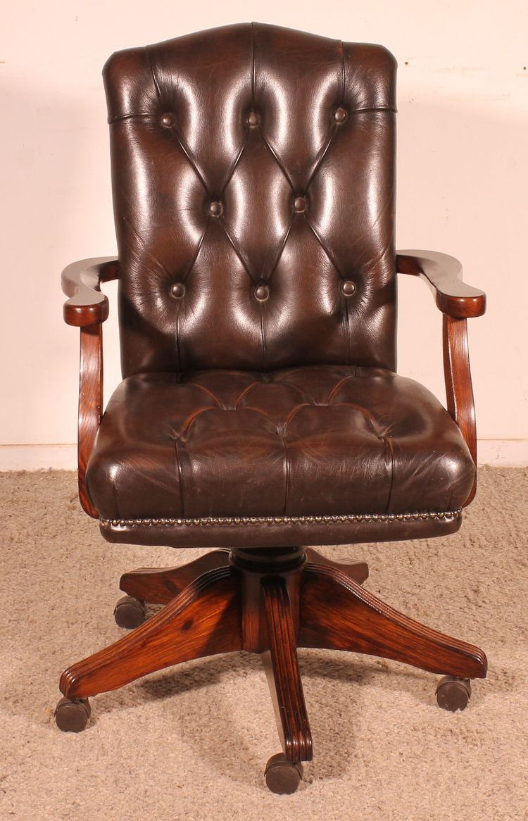 Fauteuil De Bureau Dit fauteuil directeur En bois Et Cuir capitonné