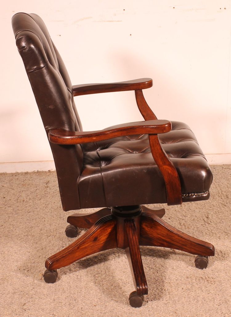 Fauteuil De Bureau Dit fauteuil directeur En bois Et Cuir capitonné