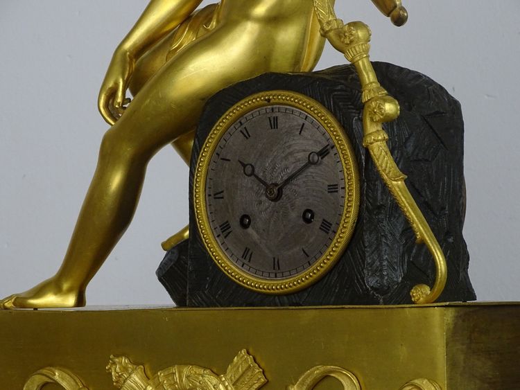 Large Restoration period clock in gilded and patinated bronze - Apollo