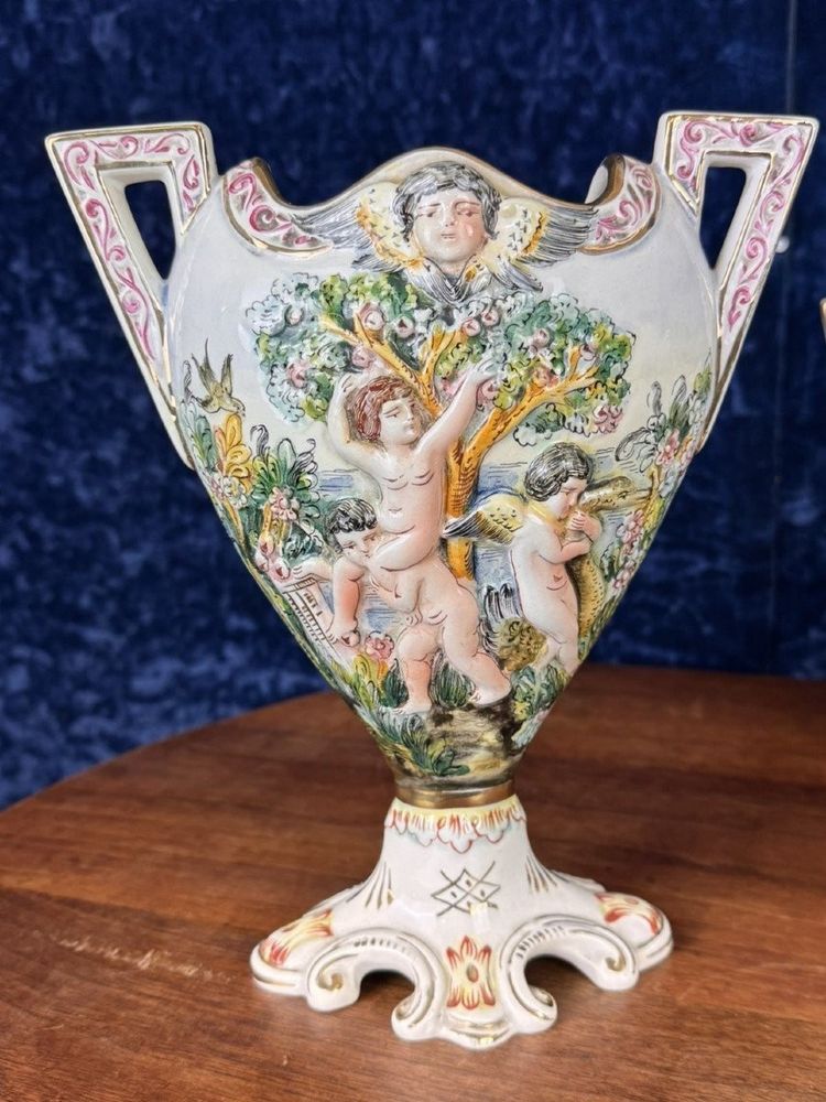 Capodimonte : Trimmer con Angelot in porcellana del primo Novecento