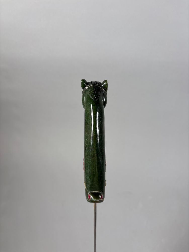 Kard Dolch aus Jade mit Pferdekopf INDIEN Mughal Dynastie (1526-1857)