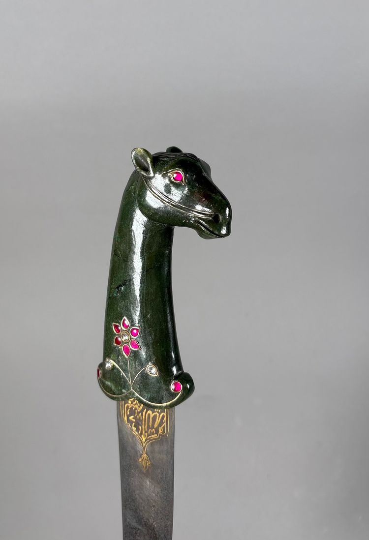 Kard Dolch aus Jade mit Pferdekopf INDIEN Mughal Dynastie (1526-1857)