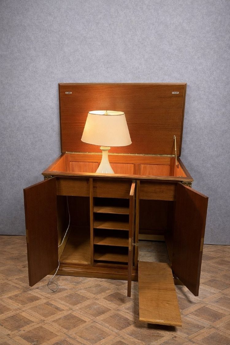 Antique mahogany sideboard with bronzes - Empire style