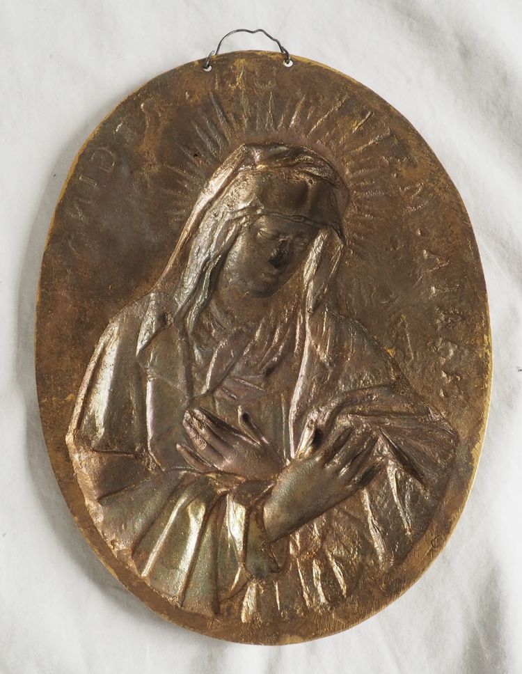 Paire de plaques de dévotion Louis XIV - Jésus et Sainte Vierge en bronze ciselé & doré au mercure