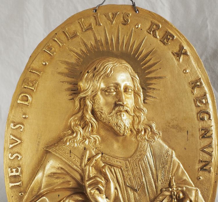 Paire de plaques de dévotion Louis XIV - Jésus et Sainte Vierge en bronze ciselé & doré au mercure