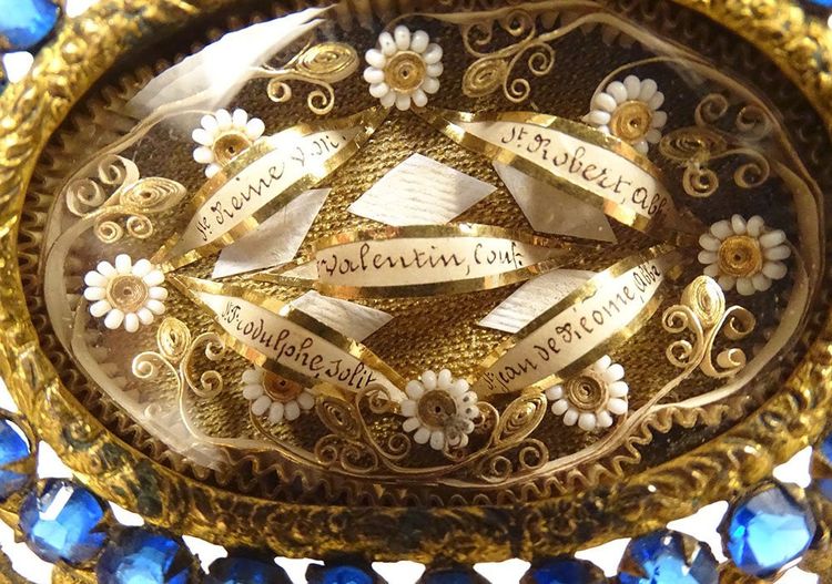 Reliquaire médaillon laiton doré strass Saints Reine Valentin Robert XIXème