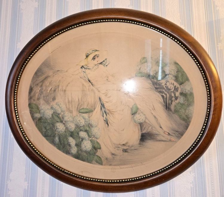 Louis Icart : Estampe / Gravure Art Nouveau – Femme aux hortensias