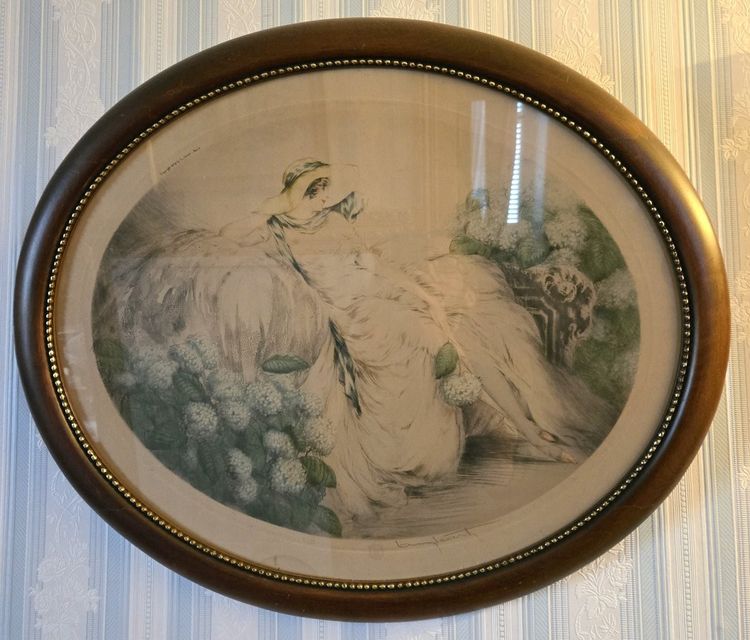 Louis Icart : Estampe / Gravure Art Nouveau – Femme aux hortensias