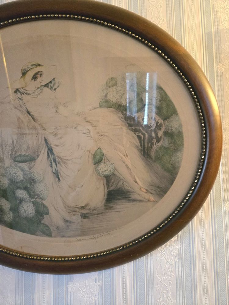 Louis Icart : Estampe / Gravure Art Nouveau – Femme aux hortensias