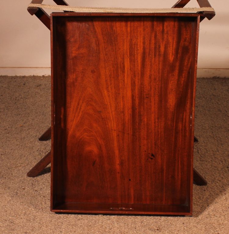 Servante Dit Butler Tray en acajou circa 1800