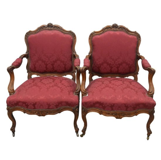 Salon En Noyer De Style Lxv , Fauteuils à La Reine