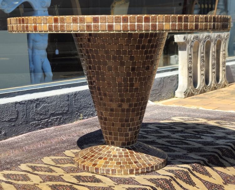 Round table in glazed ceramic mosaic - central conical base