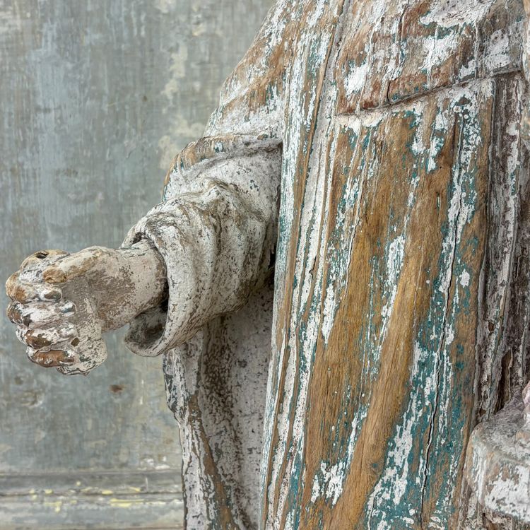 Saint Hyacinthe in carved wood 17th century