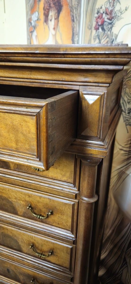 Semainier / chiffonnier in solid walnut, Napoleon III period