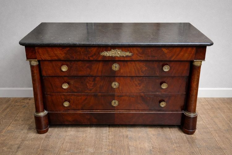Cassettone in mogano fiammato di epoca impero