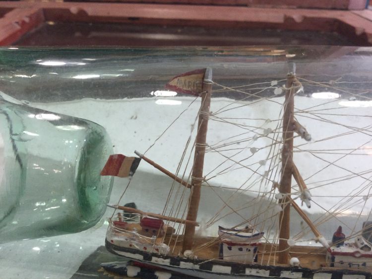 Goletta per bottiglie del XIX secolo