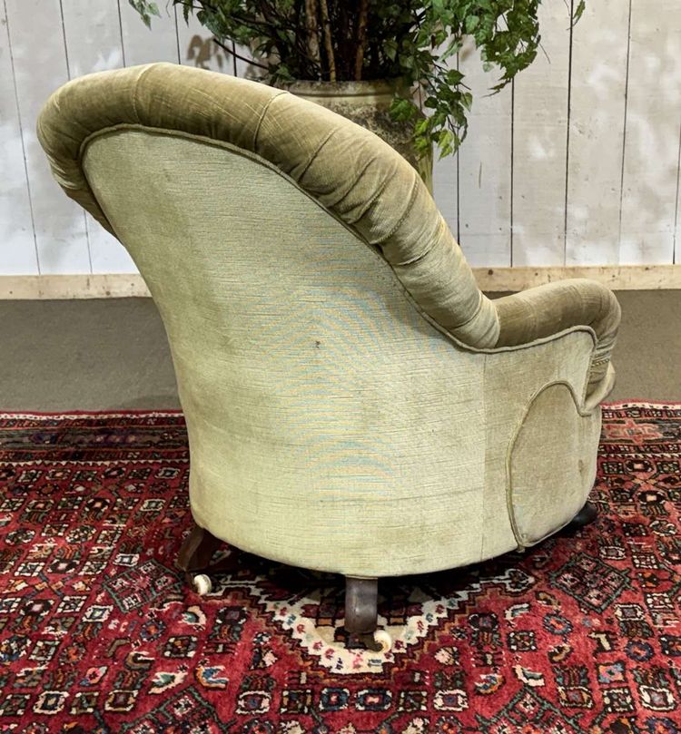 English chaise longue, late 19th century