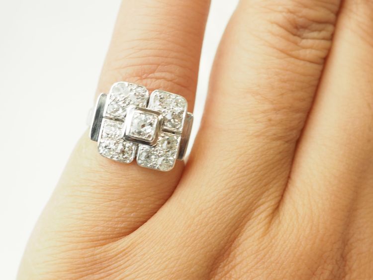 Art Deco ring in 18-carat white gold and old-cut diamonds – 1.20 ct