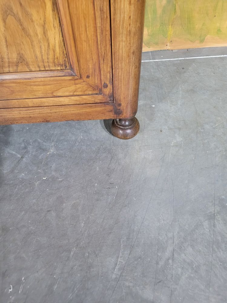 Bassette made of cherry and ash wood