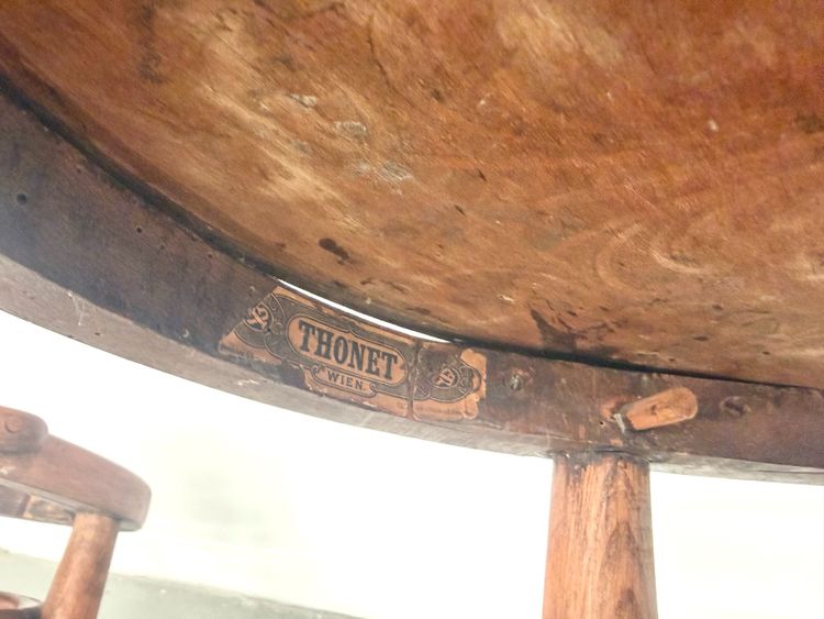 Paire de Fauteuils de Bureau Thonet – Hêtre Courbé & Assises Pyrogravées