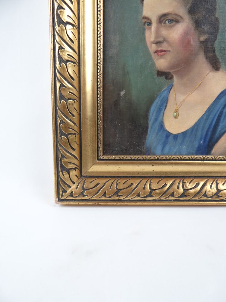 Ritratto di donna con collana, olio su tela, 43x36 cm, inizio XX secolo, anni '30
