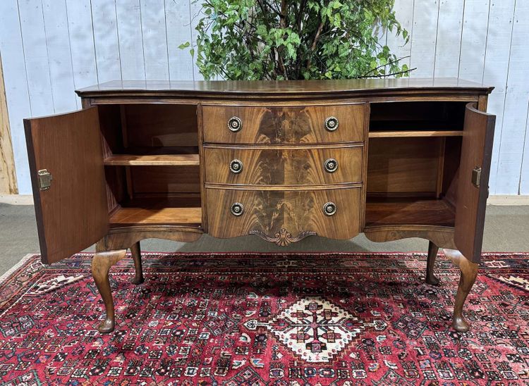 Credenza in mogano stile Chippendale inglese degli anni '30