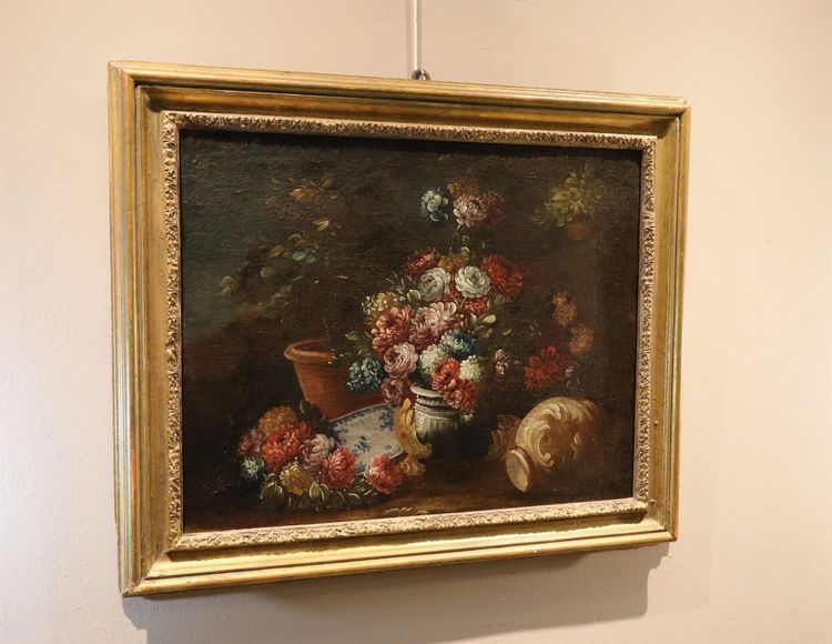 Natura morta di fiori in un giardino, Francesco Lavagna (Napoli, 1684 - 1724) cerchia