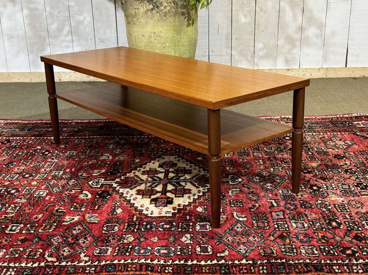 English coffee table from the 1970s in teak and iroko