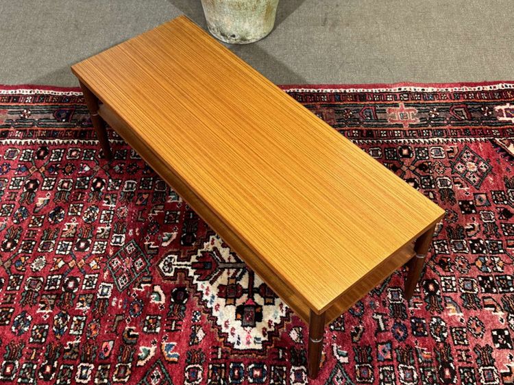 English coffee table from the 1970s in teak and iroko