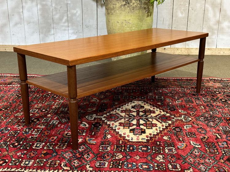 English coffee table from the 1970s in teak and iroko