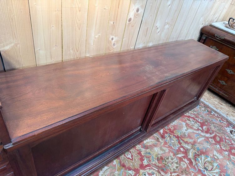 Comptoir de commerce Art Déco – Vitrine et tiroirs – Bois teinté acajou – Années 1920