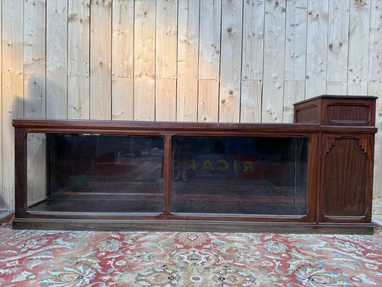 Comptoir de commerce Art Déco – Vitrine et tiroirs – Bois teinté acajou – Années 1920