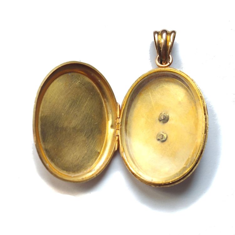 19th century keepsake locket pendant, 18k gold and pearl