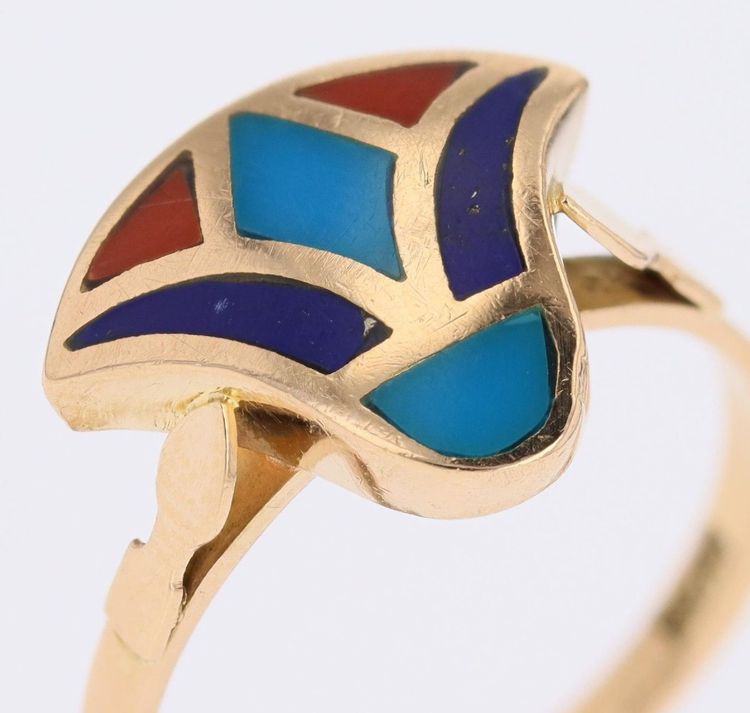 Ägyptischer Ring aus Gelbgold und Emaille